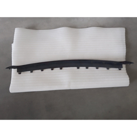 Rear bumper trim