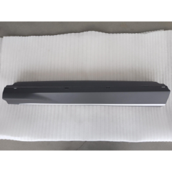 Door skirt assembly front R