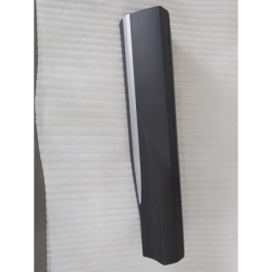 Door skirt assembly rear R