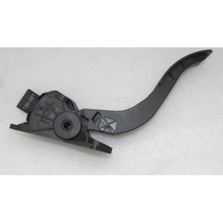 Electronic accelerator pedal