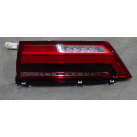 Right inner taillight