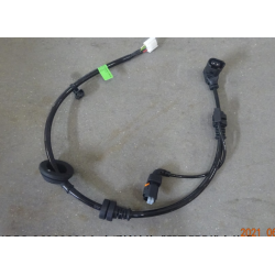 Right rear wheel speed sensor andEPBWiring