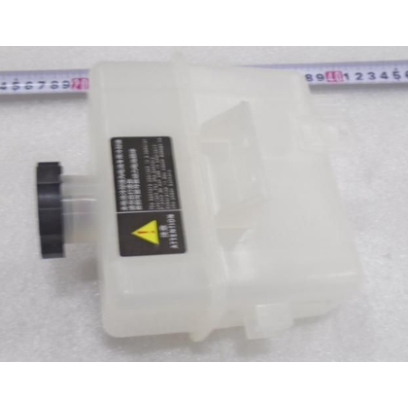 Battery thermal management auxiliary water tank