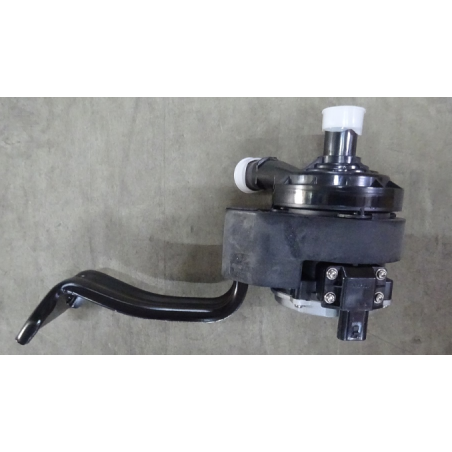 Battery thermal management water pump