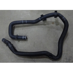 Battery pack water outlet pipe
