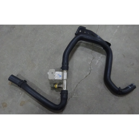 Battery pack water inlet pipe