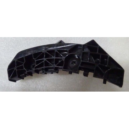 Rear bumper right rear bracket