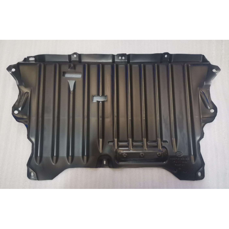 Engine lower fender