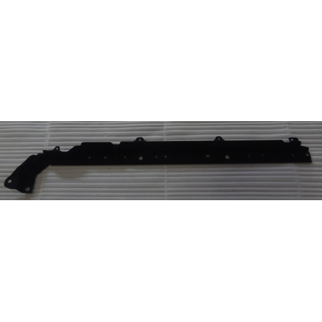 Front floor right fender