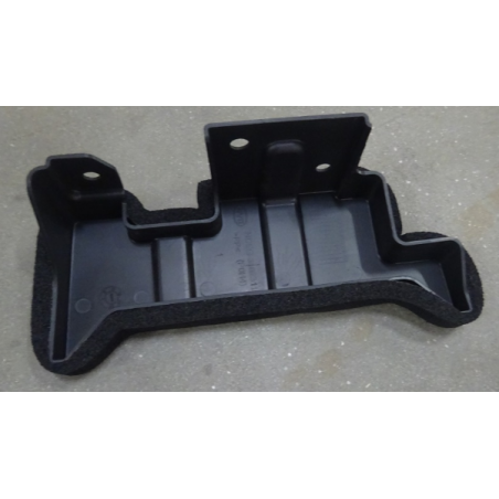 Front subframe fender