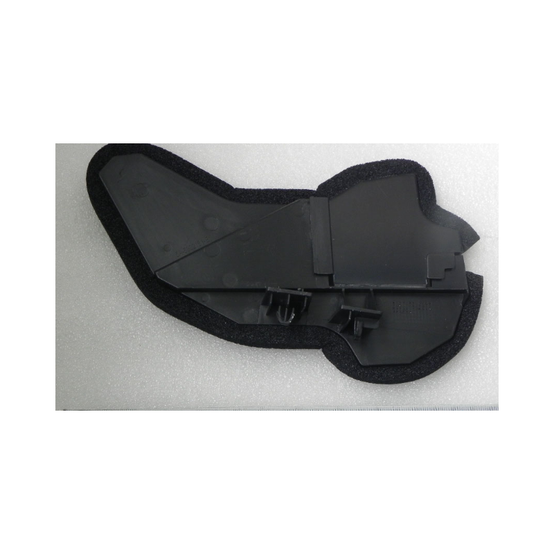 Ventilation cover middle support plate
