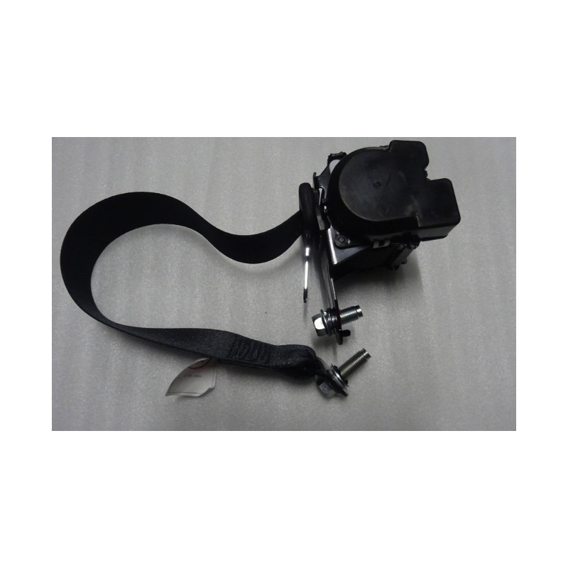 Left rear seat belt