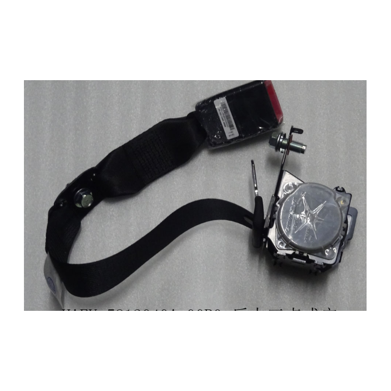 Rear three-point seat belt