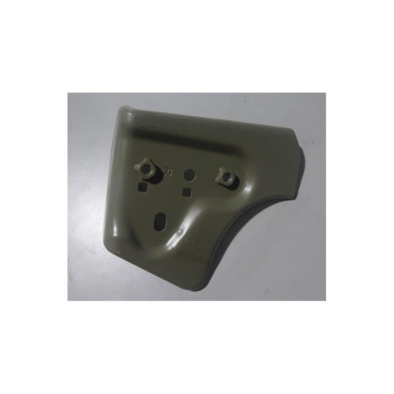 Right fender lower mounting bracket