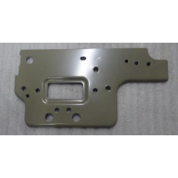 Front anti-collision beam right mounting plate