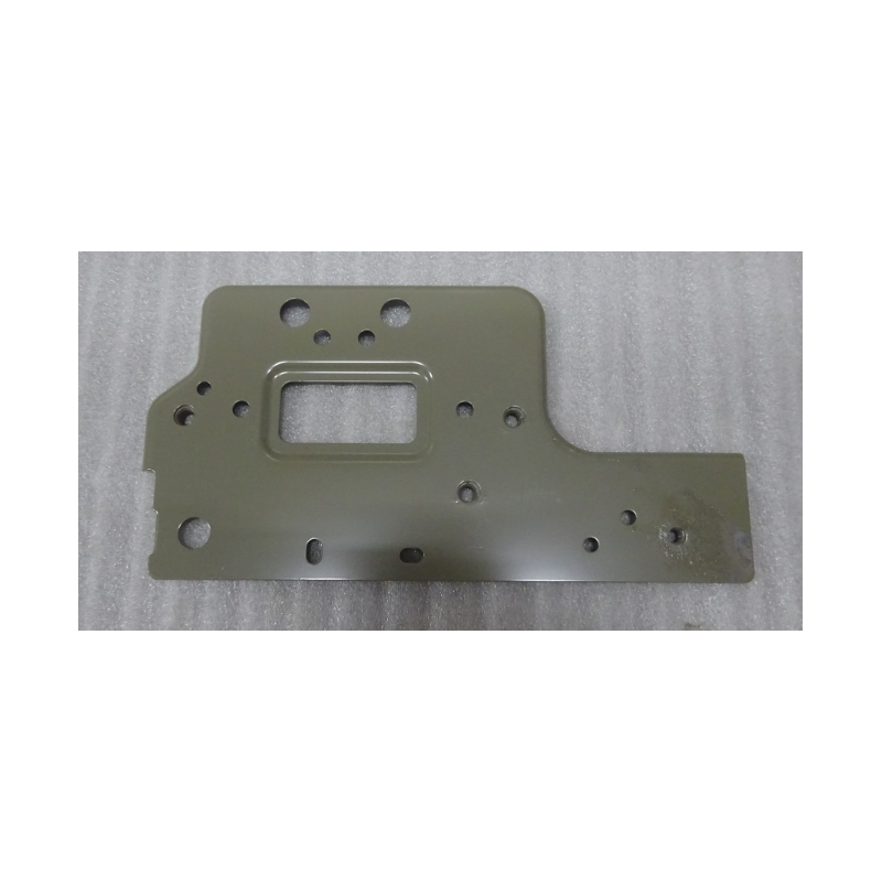 Front anti-collision beam left mounting plate