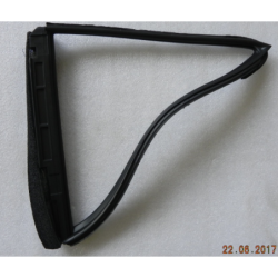 Left rear door corner window sealing strip