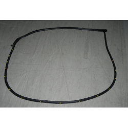 Left front door sealing strip