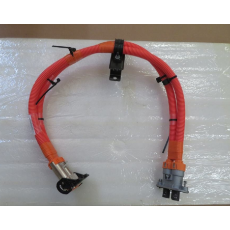 High voltage distribution harness